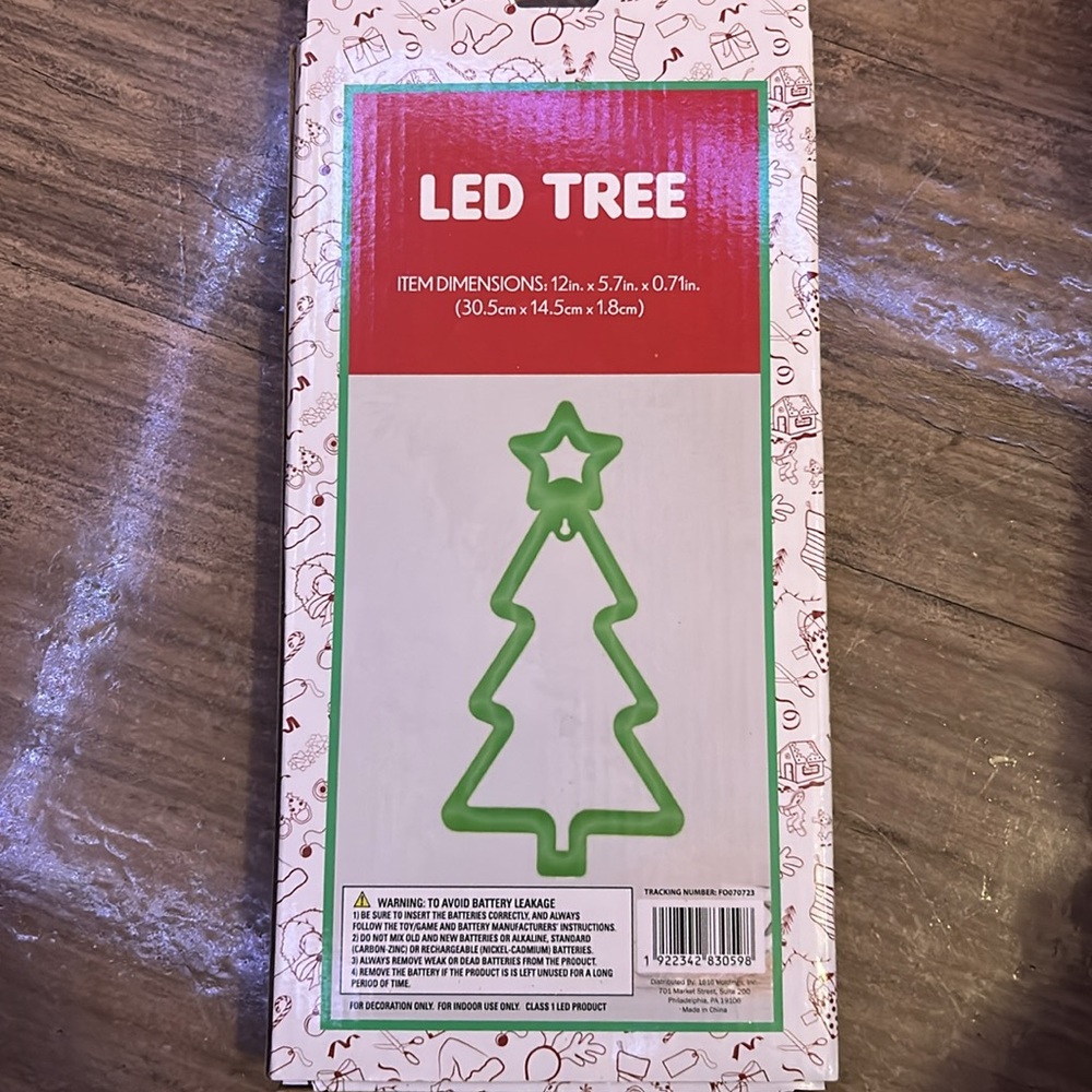 LED Tree Decoration - Picture 2 of 2